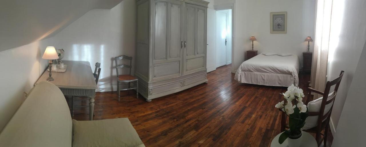 Bed and Breakfast Les Terrasses D'Angulema Exterior foto